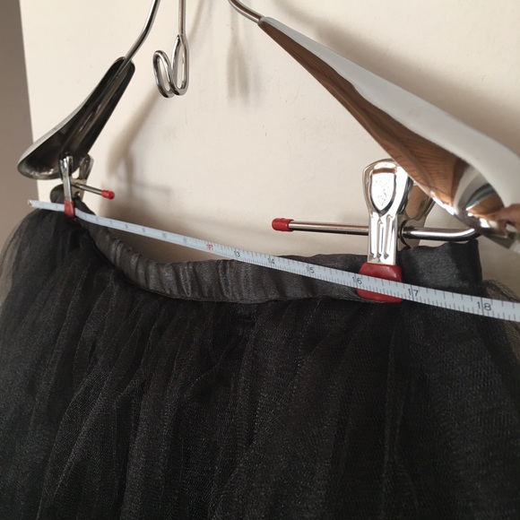 TULLE skirt black sized L - Picture 7 of 8